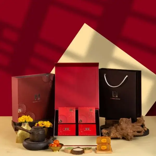 Madame Huong 2024 - Hộp Đồng Xuân Phố