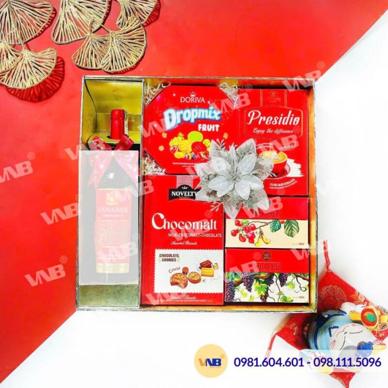 Hộp quà Tết HQ260469